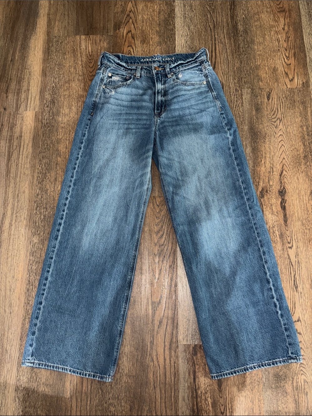 American Eagle Wide Leg Women's Jeans in Medium Blue  size 6 Short